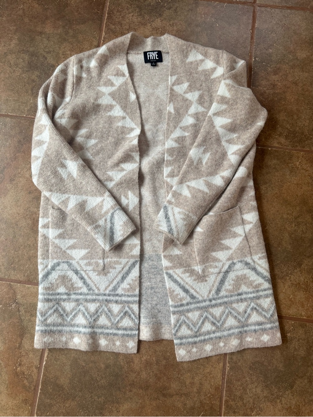 Like New FRYE Beige and White Geometric Open Cardigan